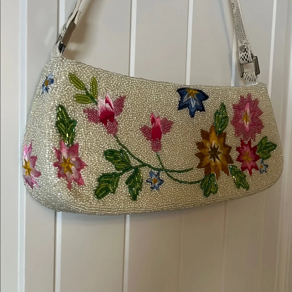 Floral Beaded Cream Shoulder Bag - Picture 4 of 14